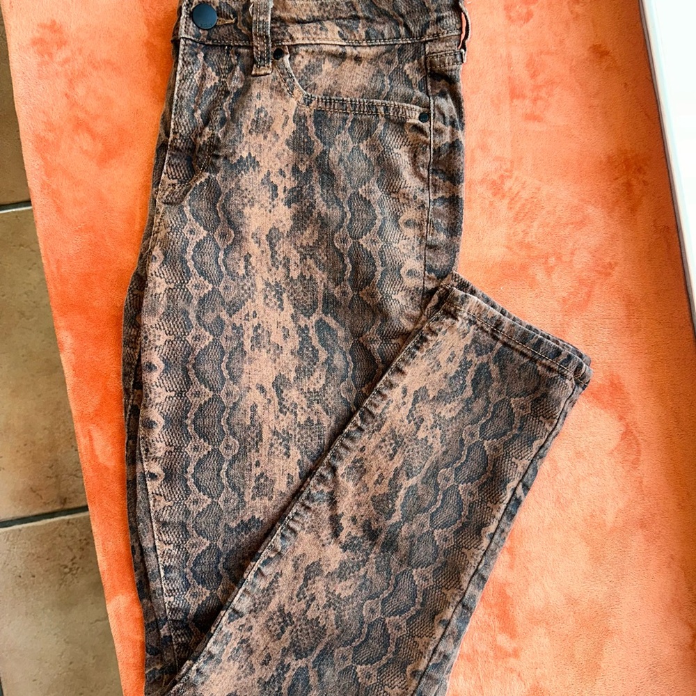 Chic Snake Print Skinny Jeans for Women